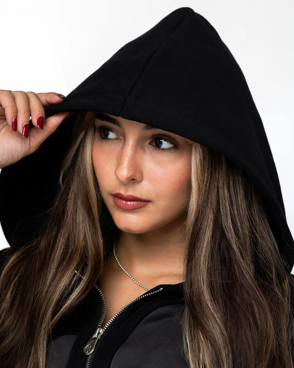 Black Curved Zipper Girl Model Small Closeup