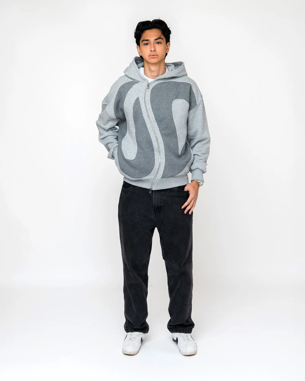 Gray Curved Zipper Hoodie Model Large Front